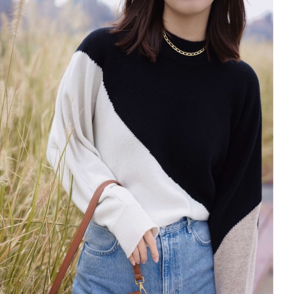 Petite studio 100% wool sweater